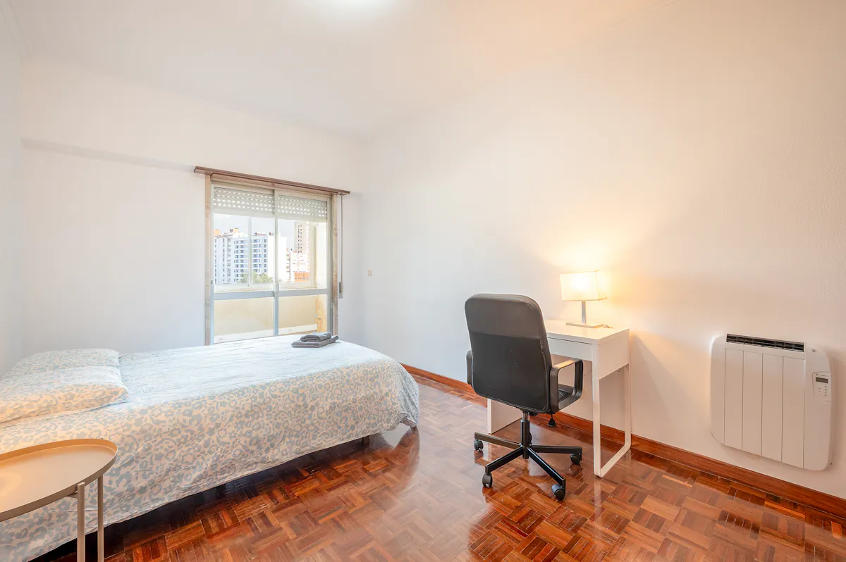 Private room in Largo Casal Vistoso, Lisbon (1718083) ROOM
