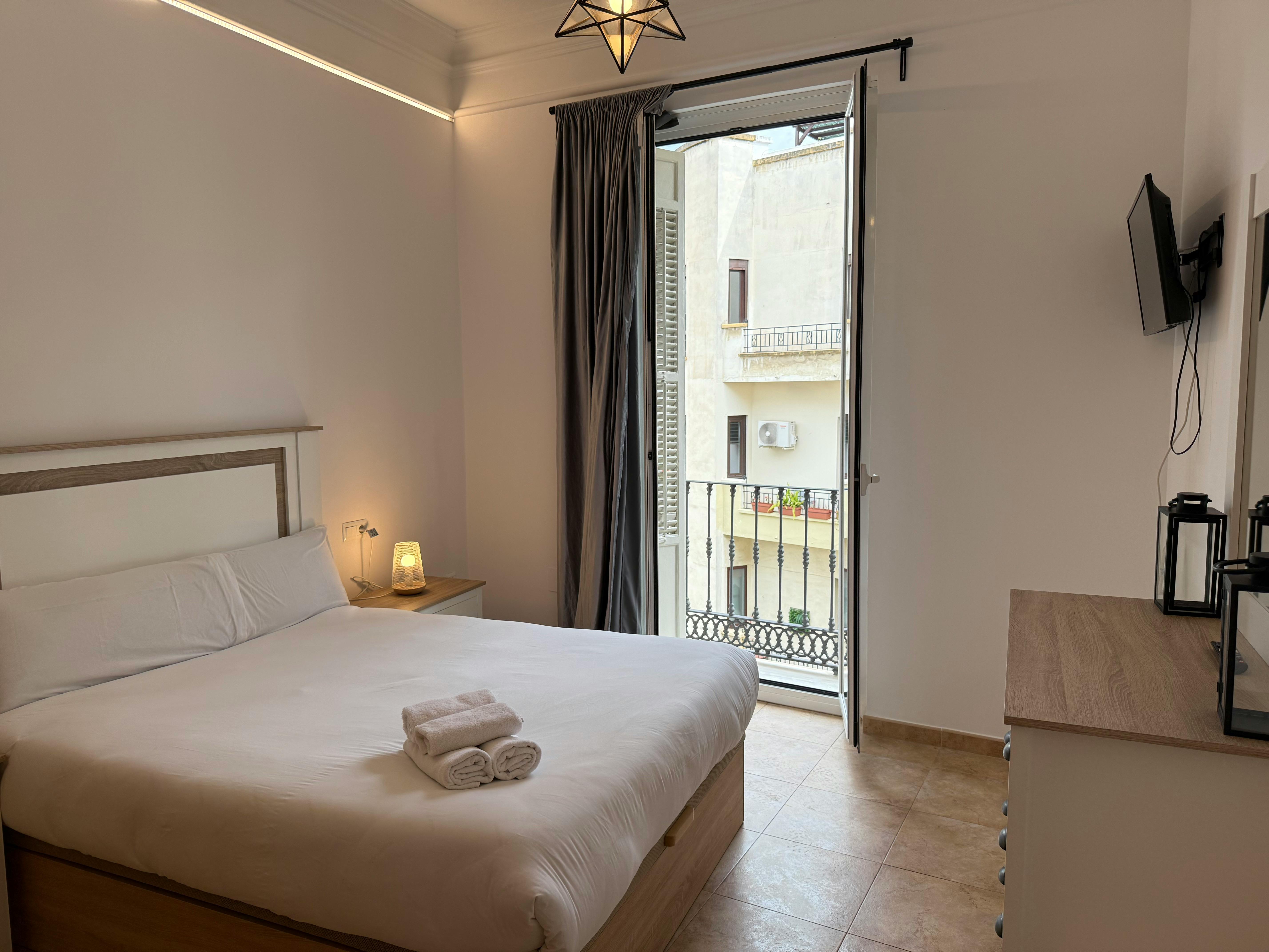 Wohnung zu mieten für 1.900 € pro Monat in Málaga, Plaza de Uncibay
