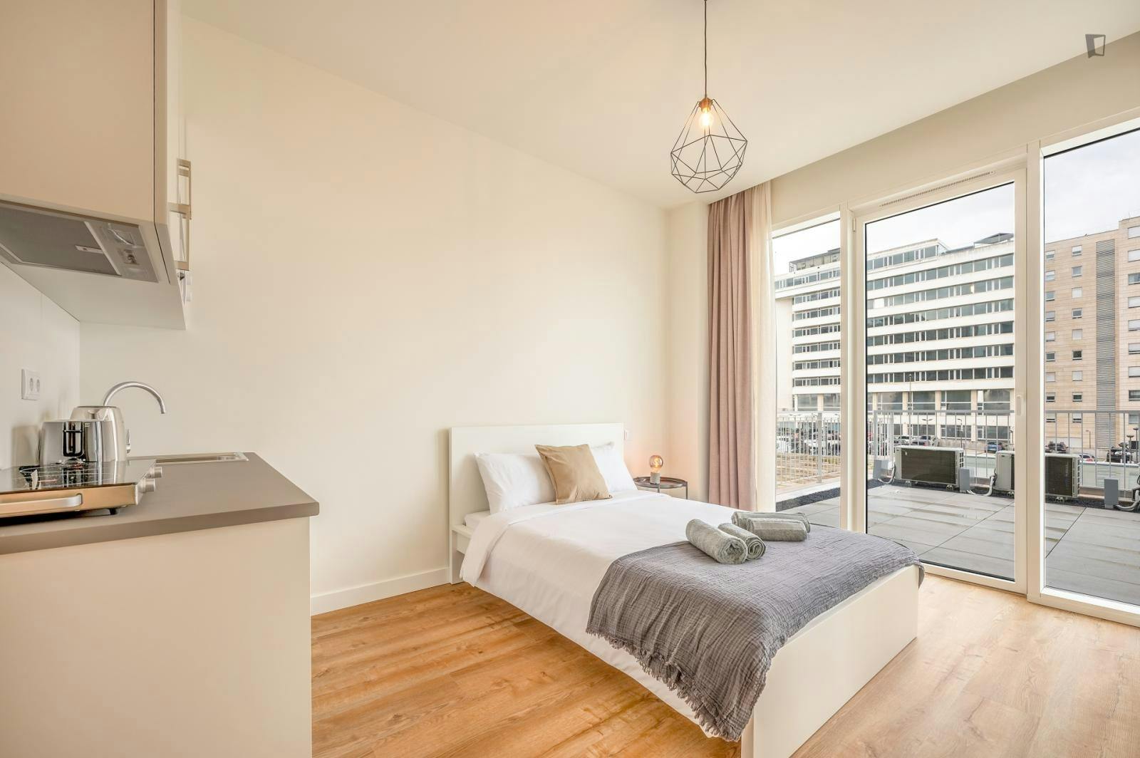 Monolocale in affitto a 700 € al mese a Lisbon, Rua Margarida de Abreu