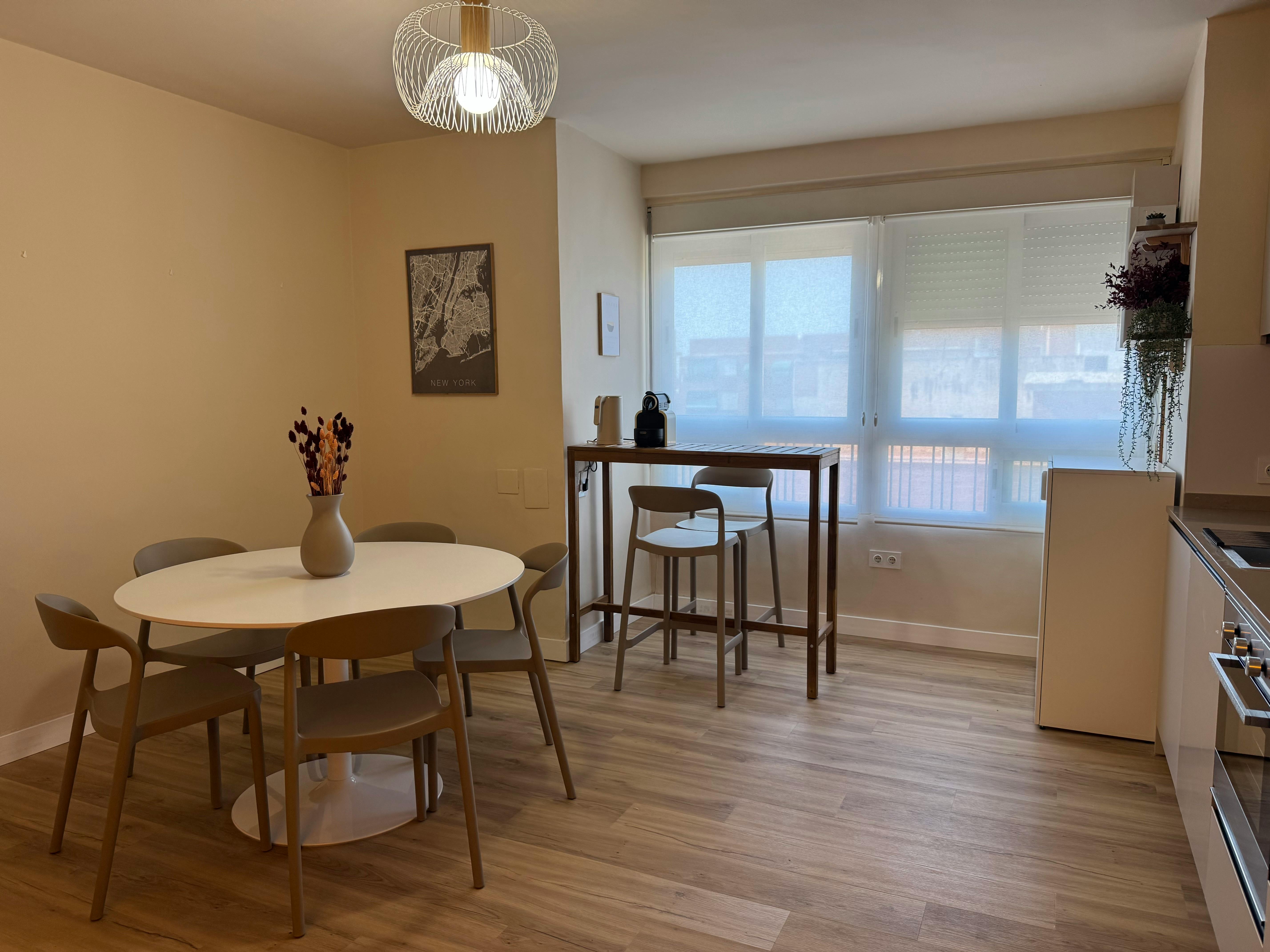 Private room for rent for €500 per month in Granada, Blas Infante