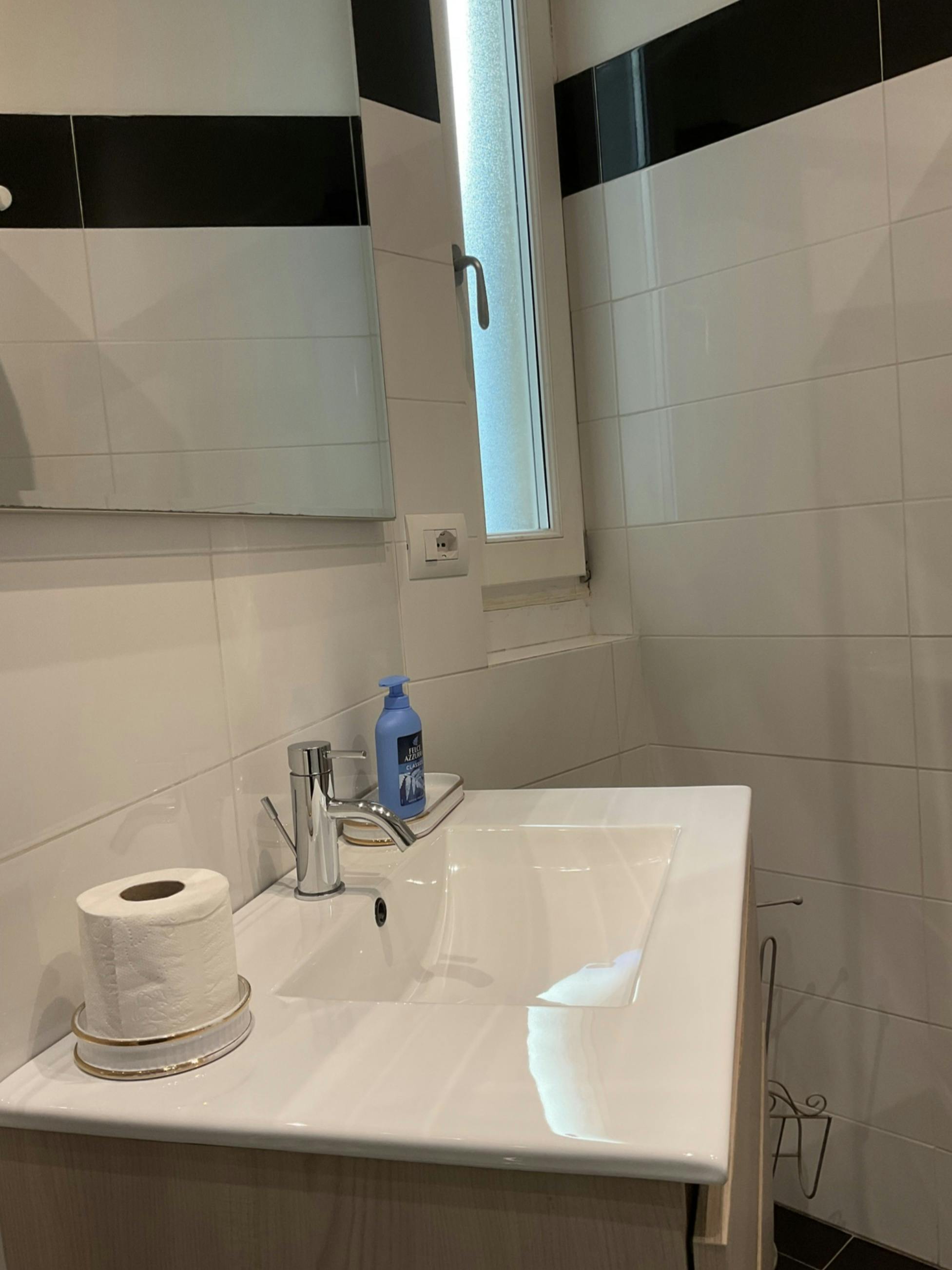 2-Bedroom Apartment in Via Ubaldo Montelatici, Florence (1718316) COMMON_AREA 1