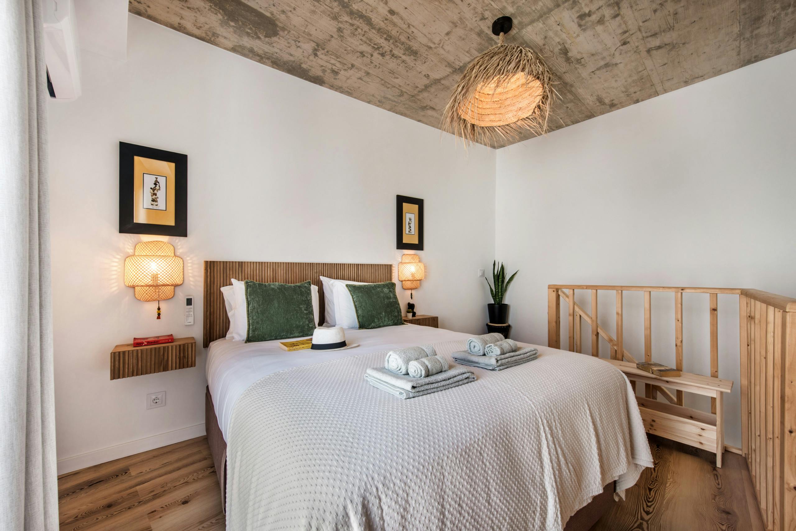 Maison à louer pour 9 999 €/mois à Tavira, Rua dos Machados