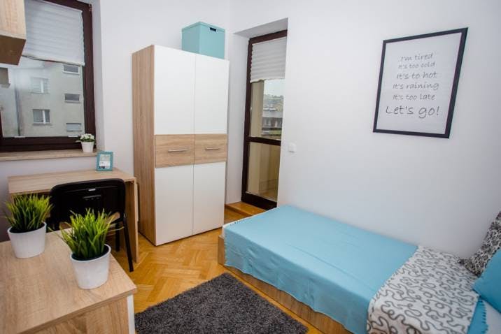 Pod Strzechą, Warsaw preview