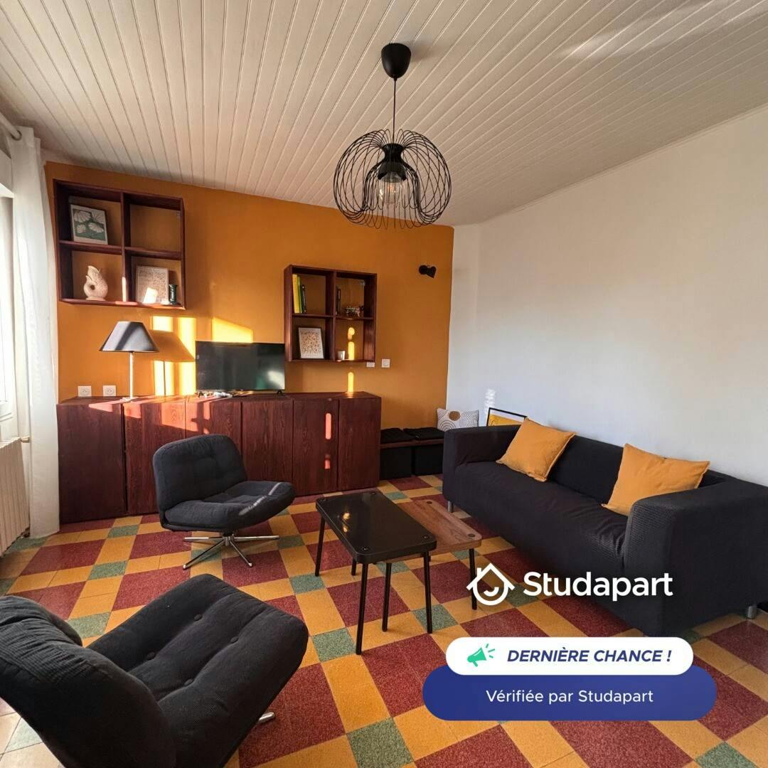 Appartement à louer pour 900 €/mois à Nîmes, Rue d'Alger