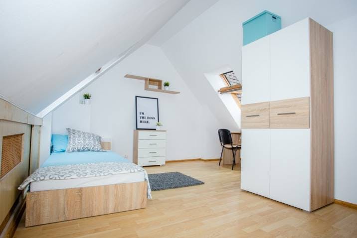 Pod Strzechą, Warsaw preview