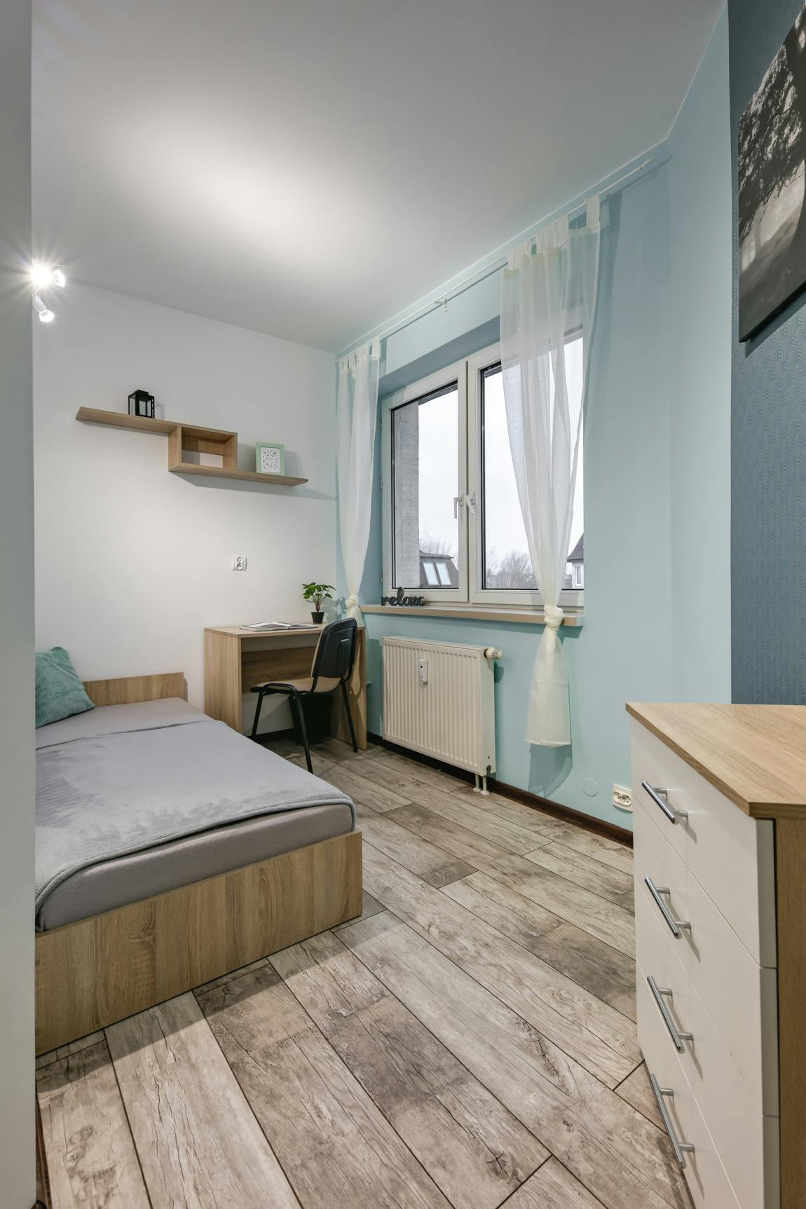 Zięby, Warsaw preview