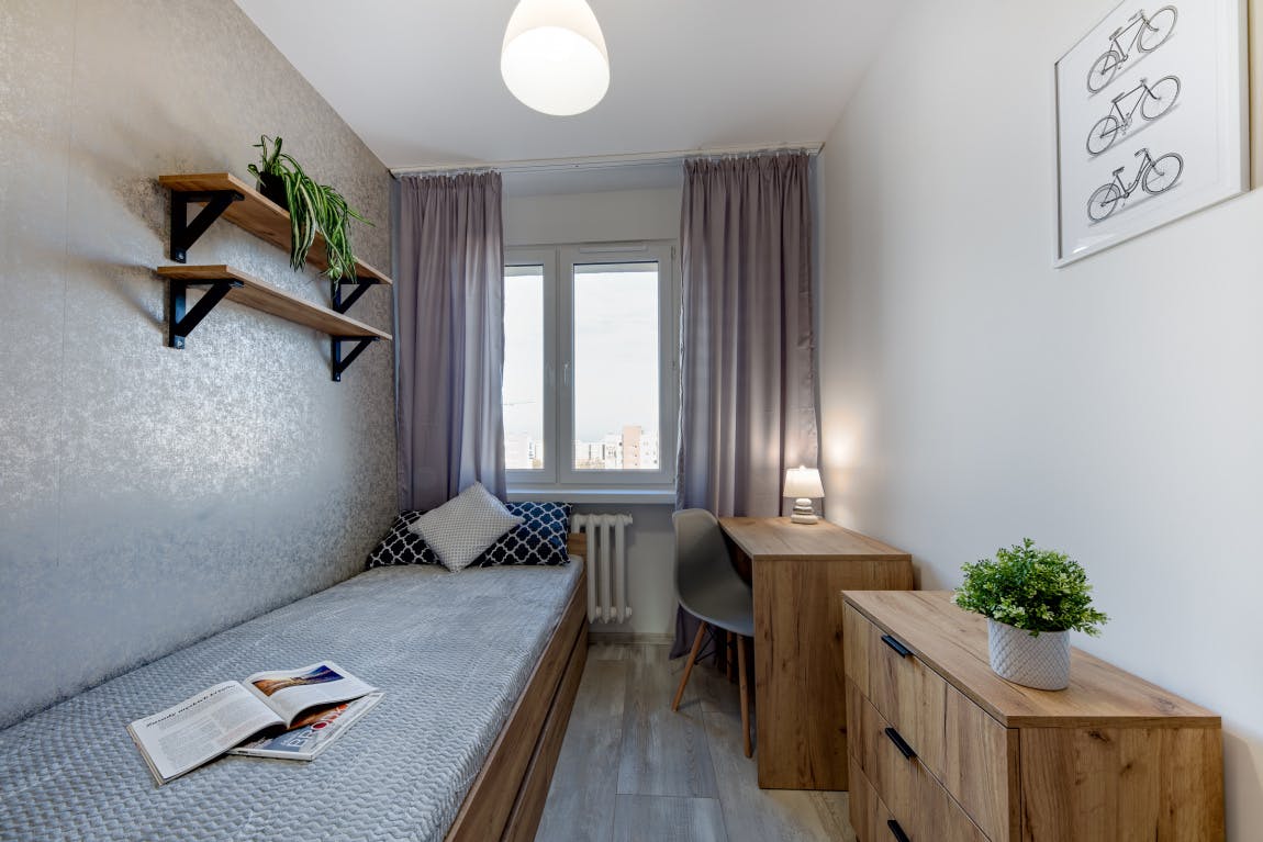 Neseberska, Warsaw preview