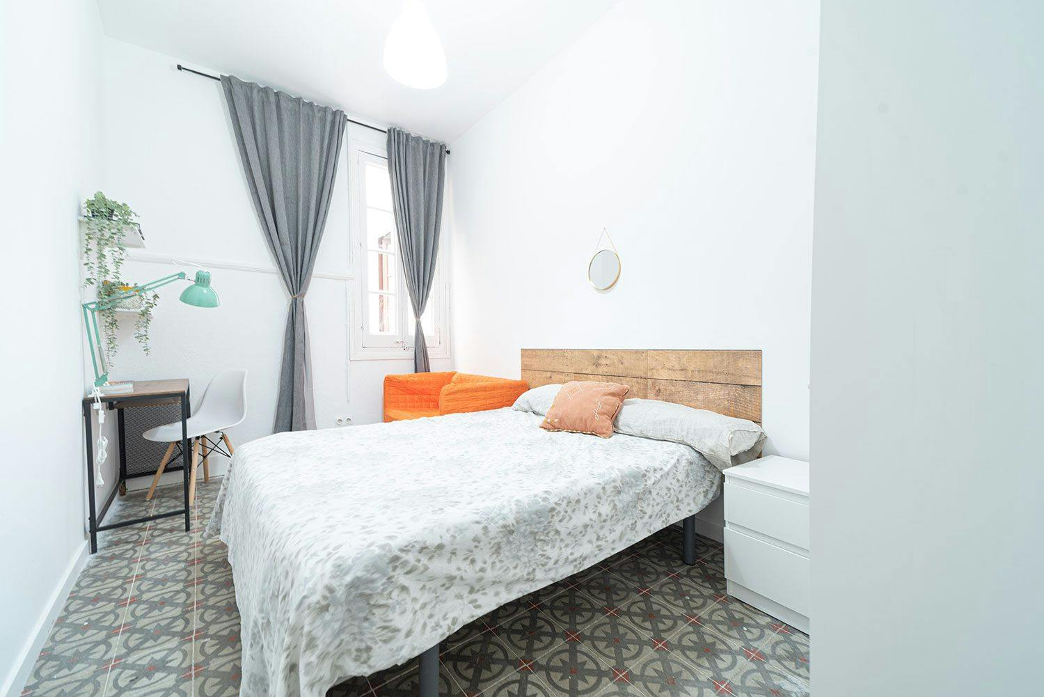 Private room in Carrer de la Unió, Barcelona (1718561) room image 1