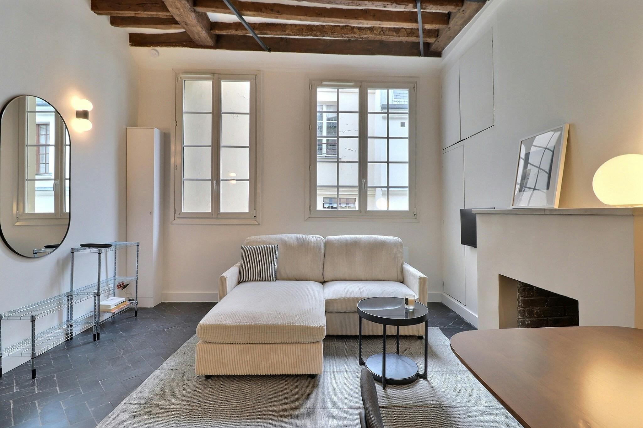 1-Bedroom Apartment in Rue Vieille du Temple, Paris (1718602) room image 1