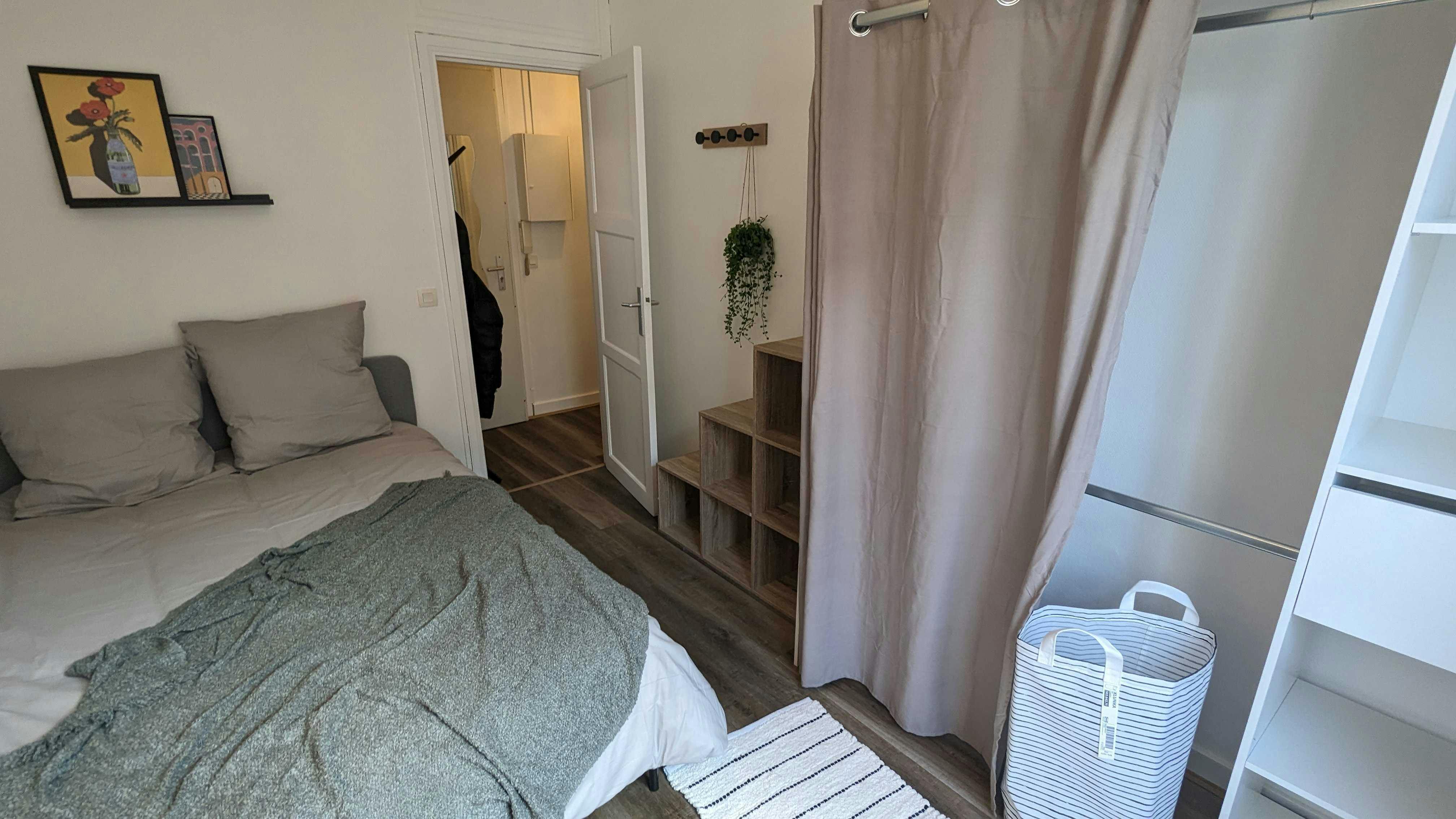 Rue Emile Agier, Asnières-sur-Seine preview