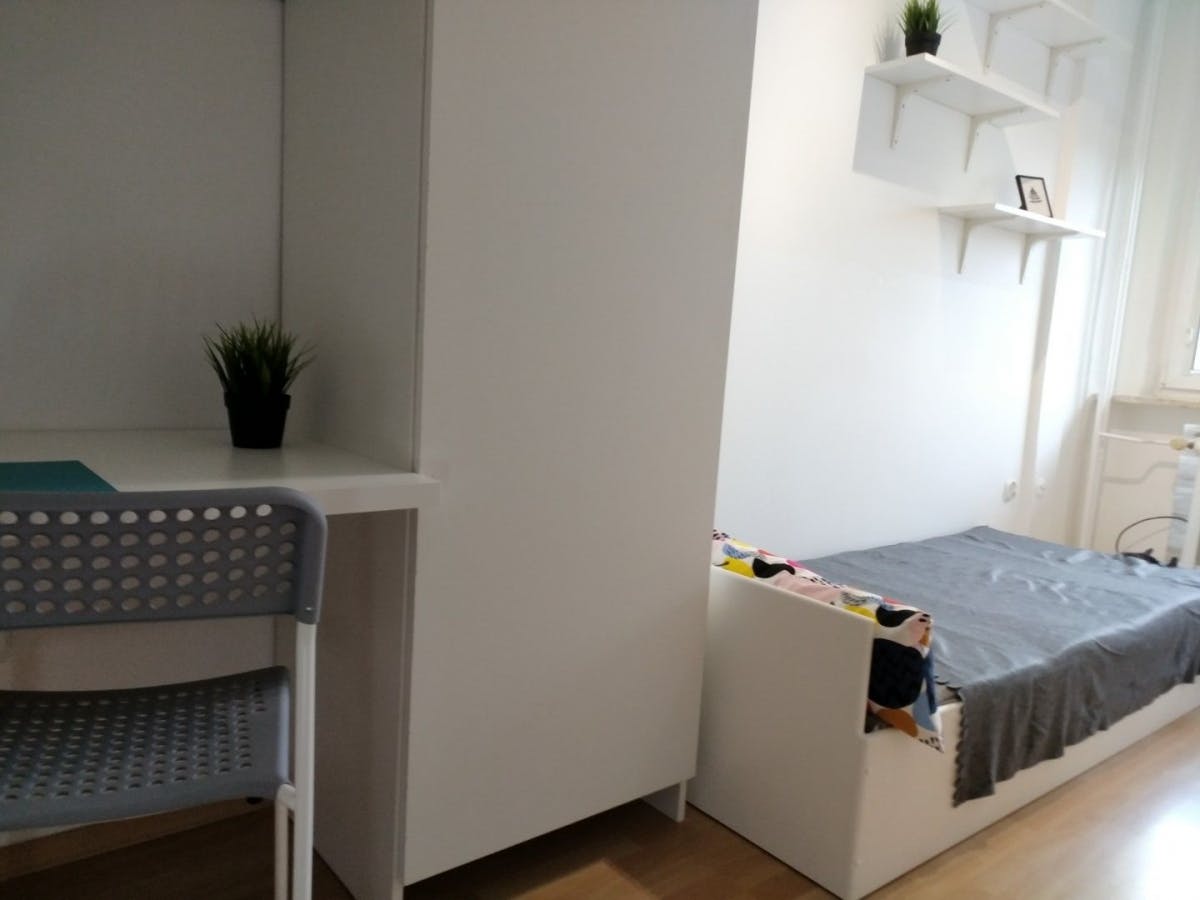 Oskara Langego, Warsaw preview