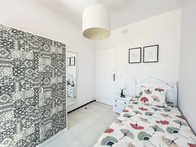 Private room in Calle Capitán Amador, Alicante (1718917) room image 1