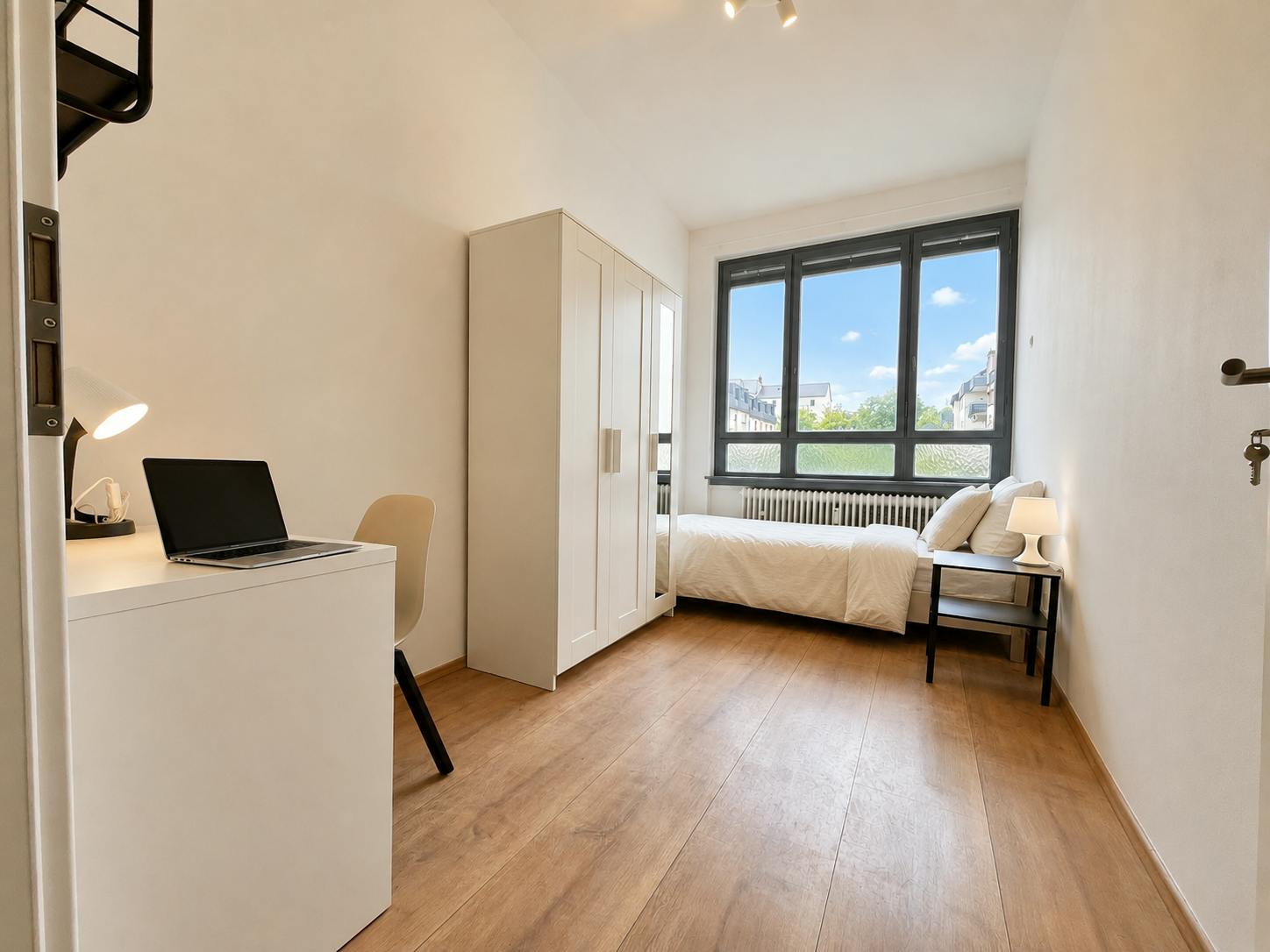 WG-Zimmer zu mieten für 599 € pro Monat in Offenbach, Geleitsstraße