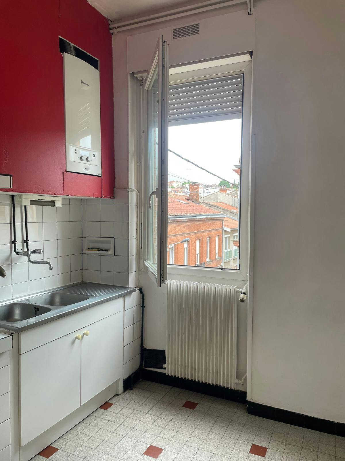 Private room for rent on Rue du Faubourg Bonnefoy, Toulouse - Plus