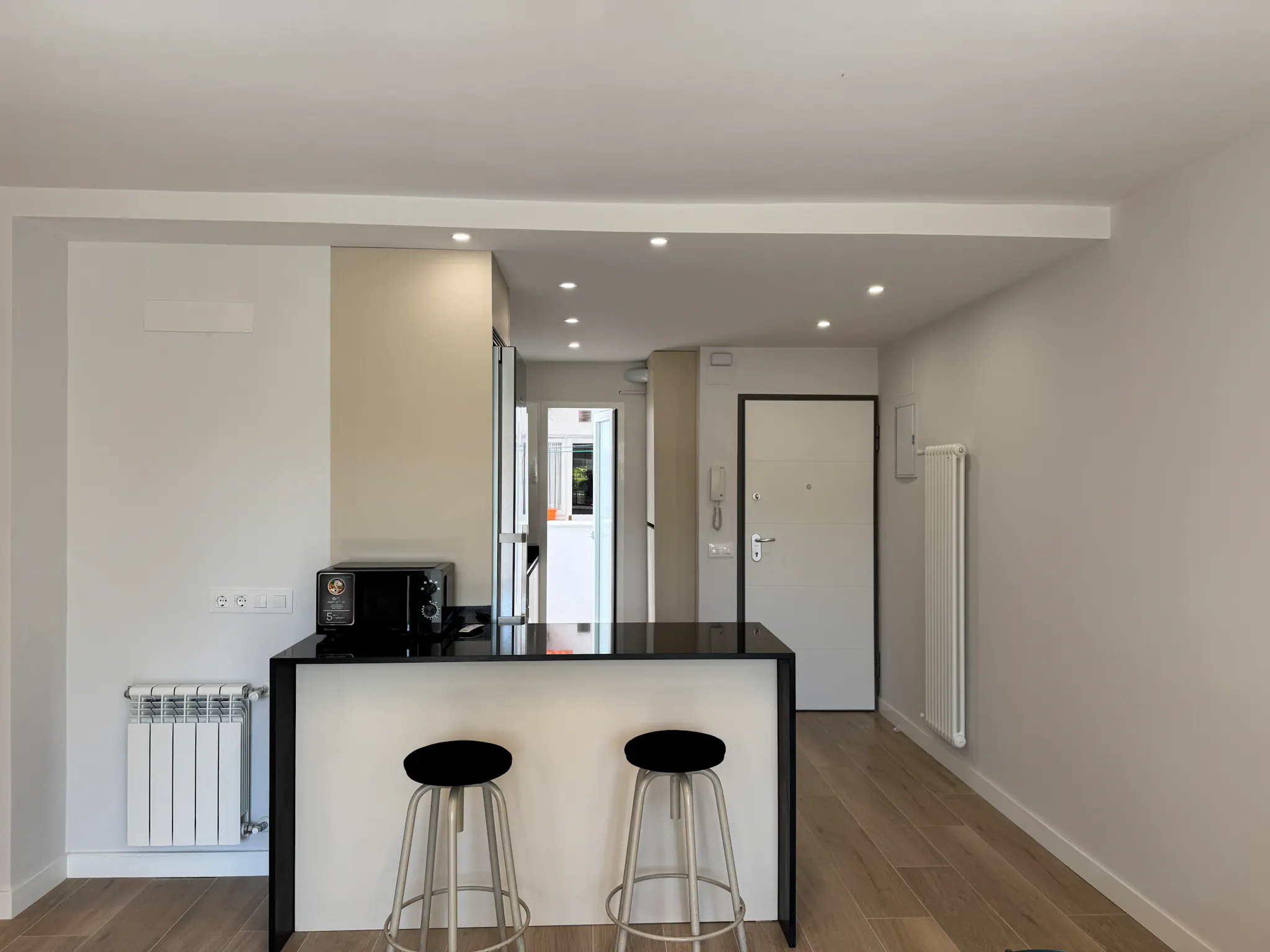 3-Bedroom Apartment in Calle Madrigal de la Vera, Madrid (1719069) ROOM 3