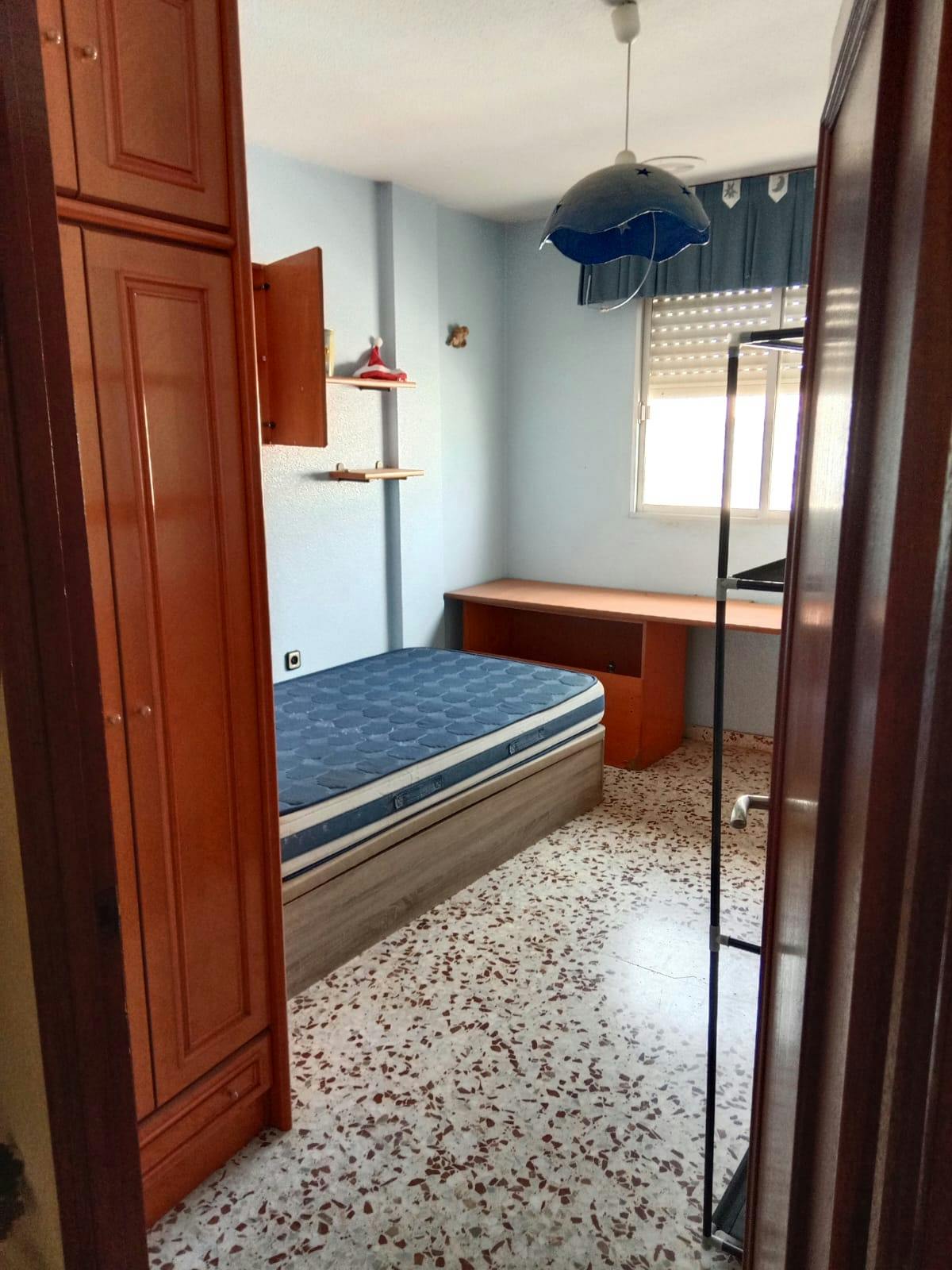 Pokój prywatny do wynajęcia za 350 € miesięcznie w mieście Cartagena, Calle Brasil