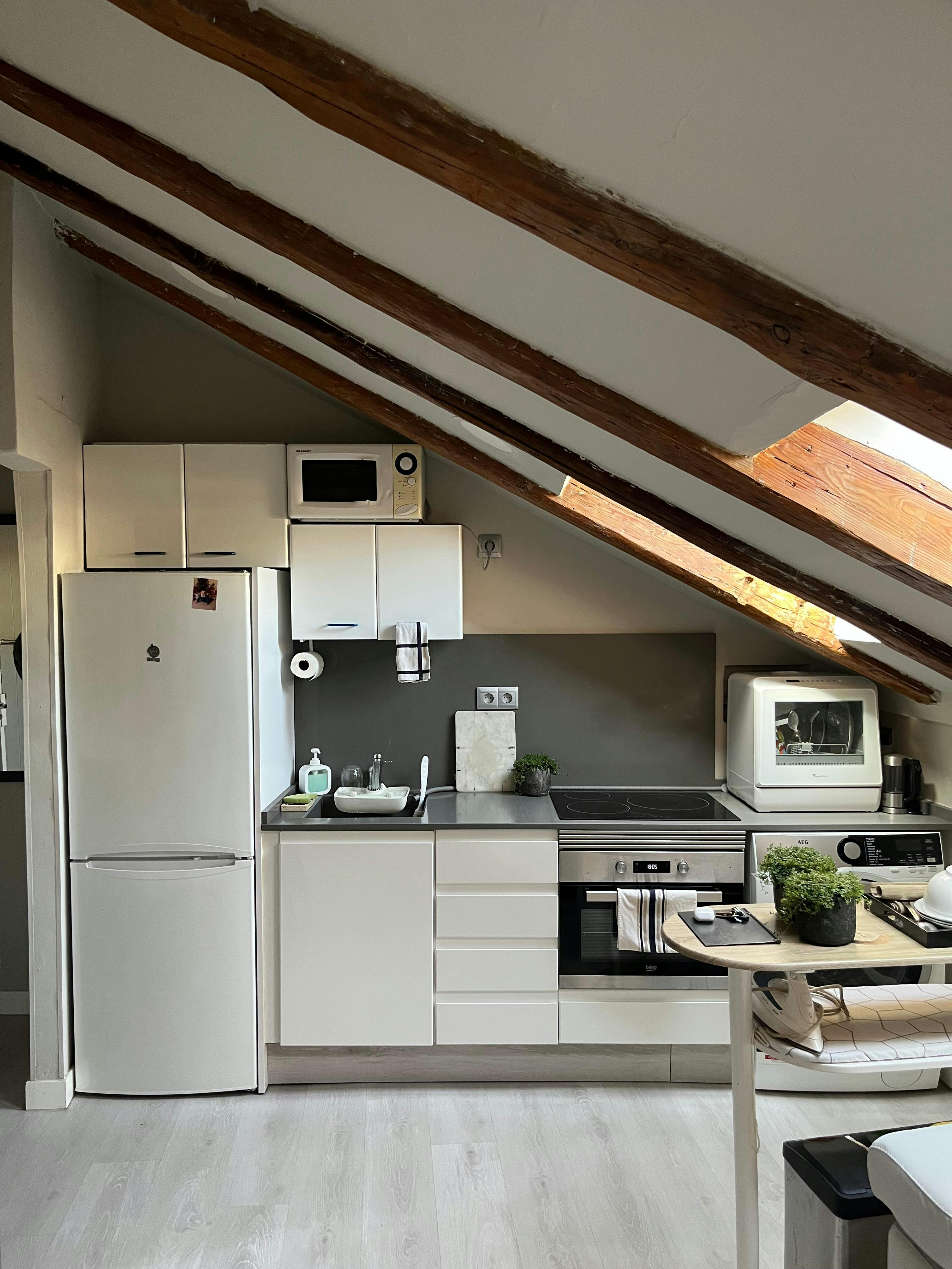 1-Bedroom Apartment in Calle de Campoamor, Madrid (1719092) ROOM 2