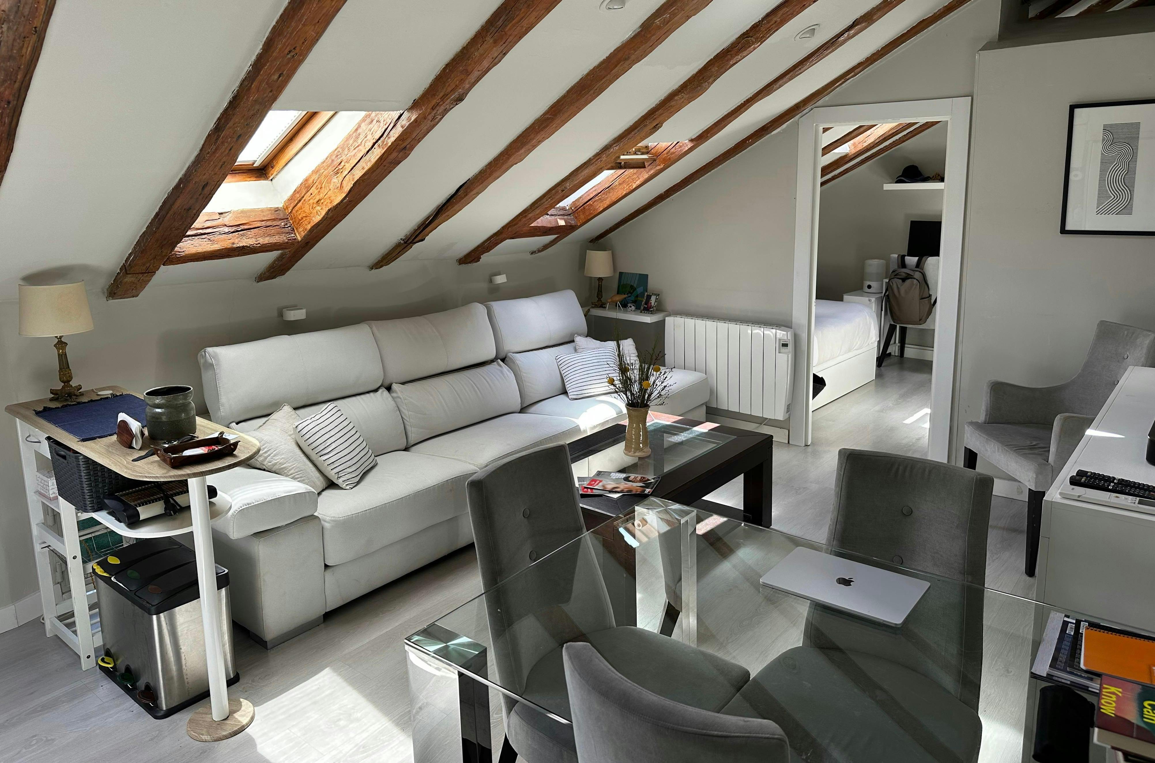 Appartement te huur voor € 1.440 per maand in Madrid, Calle de Campoamor