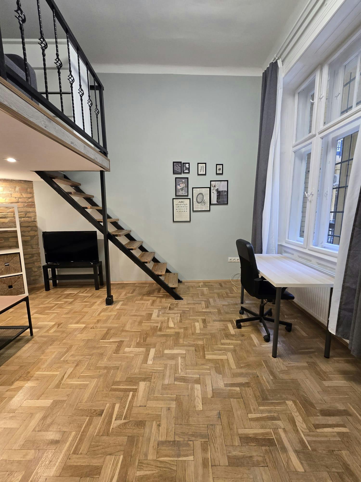 Rákóczi út, Budapest preview