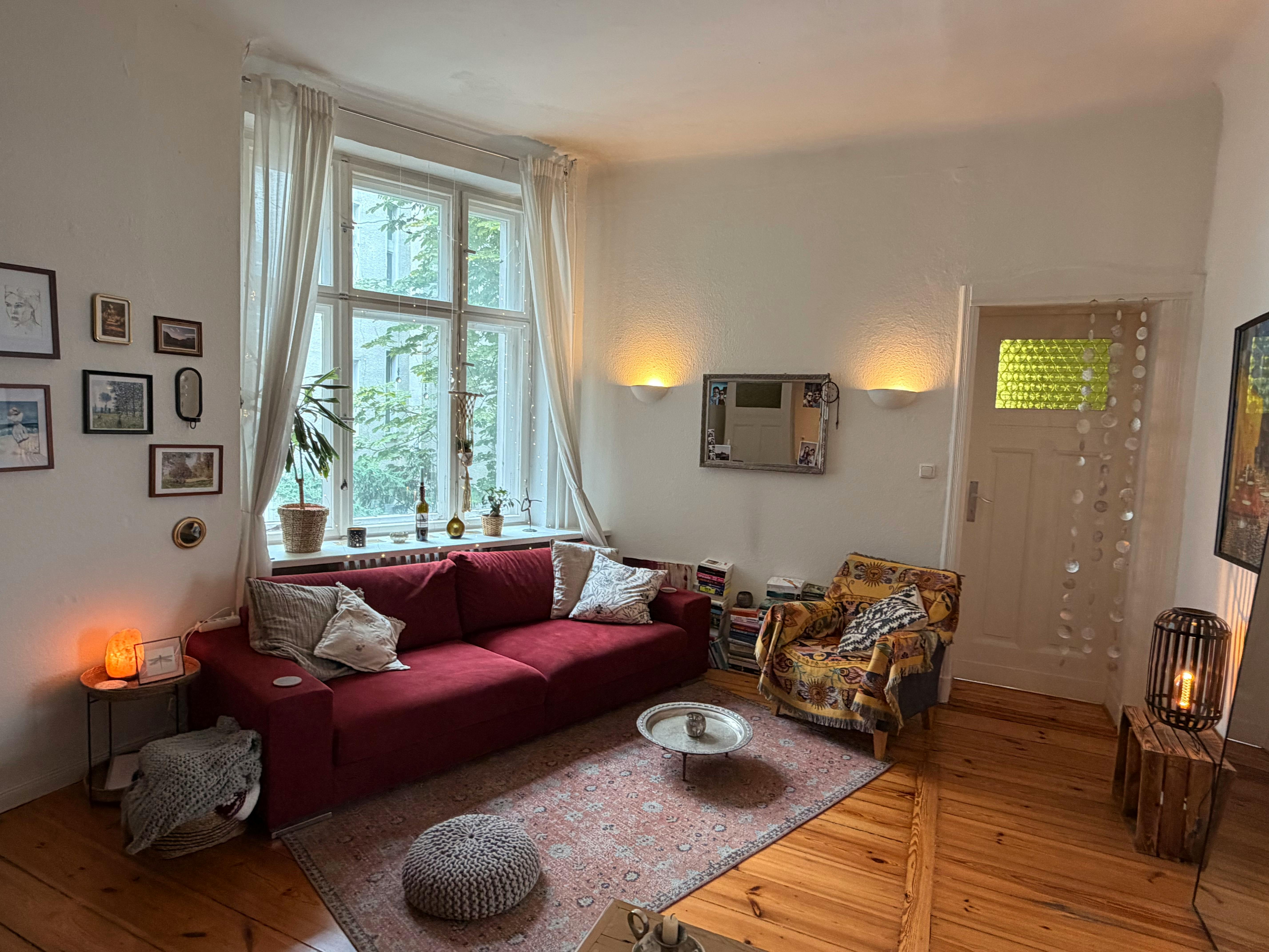 Suarezstraße, Berlin preview