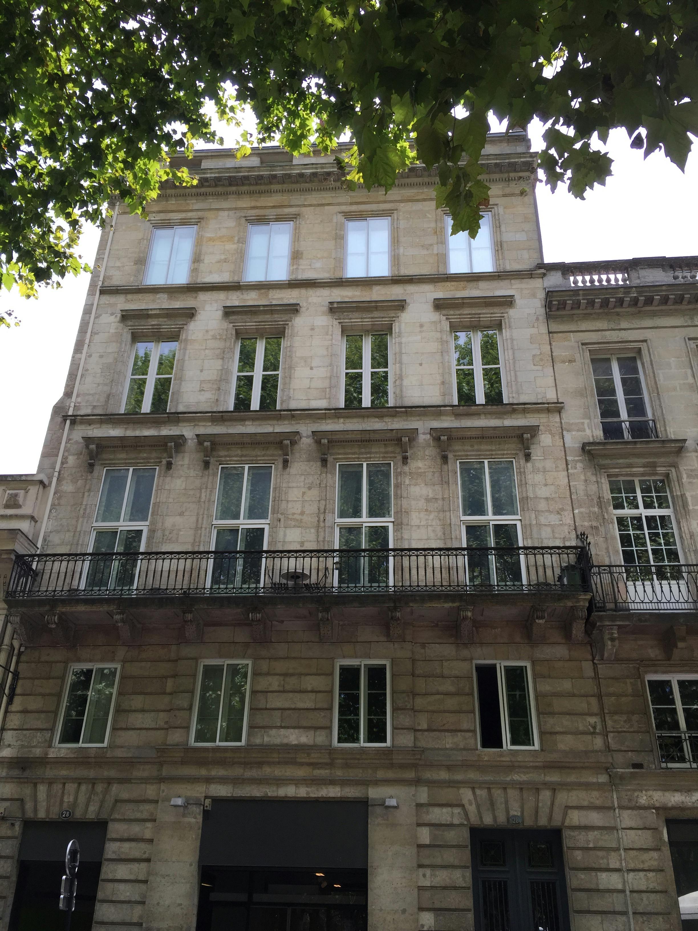 Monolocale in affitto a 850 € al mese a Bordeaux, Allées d'Orléans