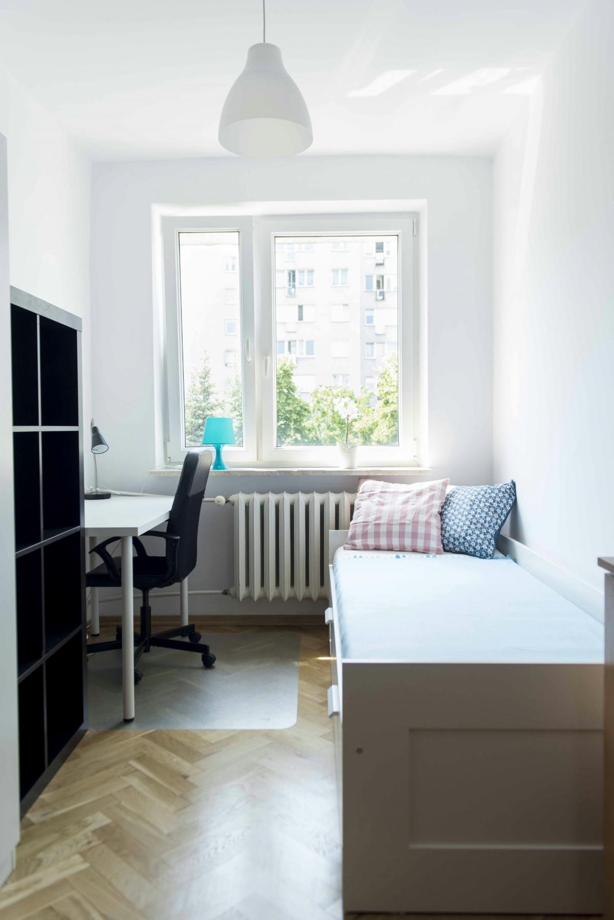 Na Uboczu, Warsaw preview