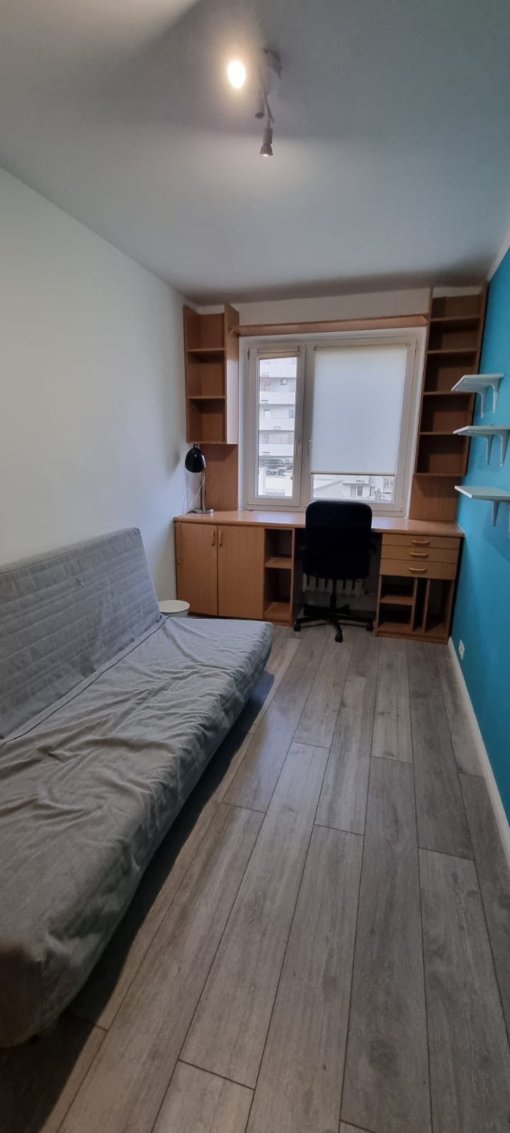 Na Uboczu, Warsaw preview