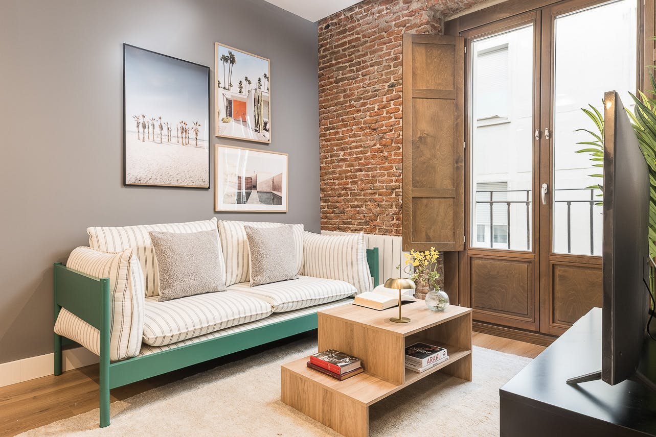 1-Bedroom Apartment in Calle de Santa Ana, Madrid (1719335) room image 1