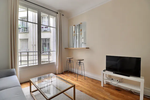 1-Bedroom Apartment in Rue de Varize, Paris (1719432) room image 2
