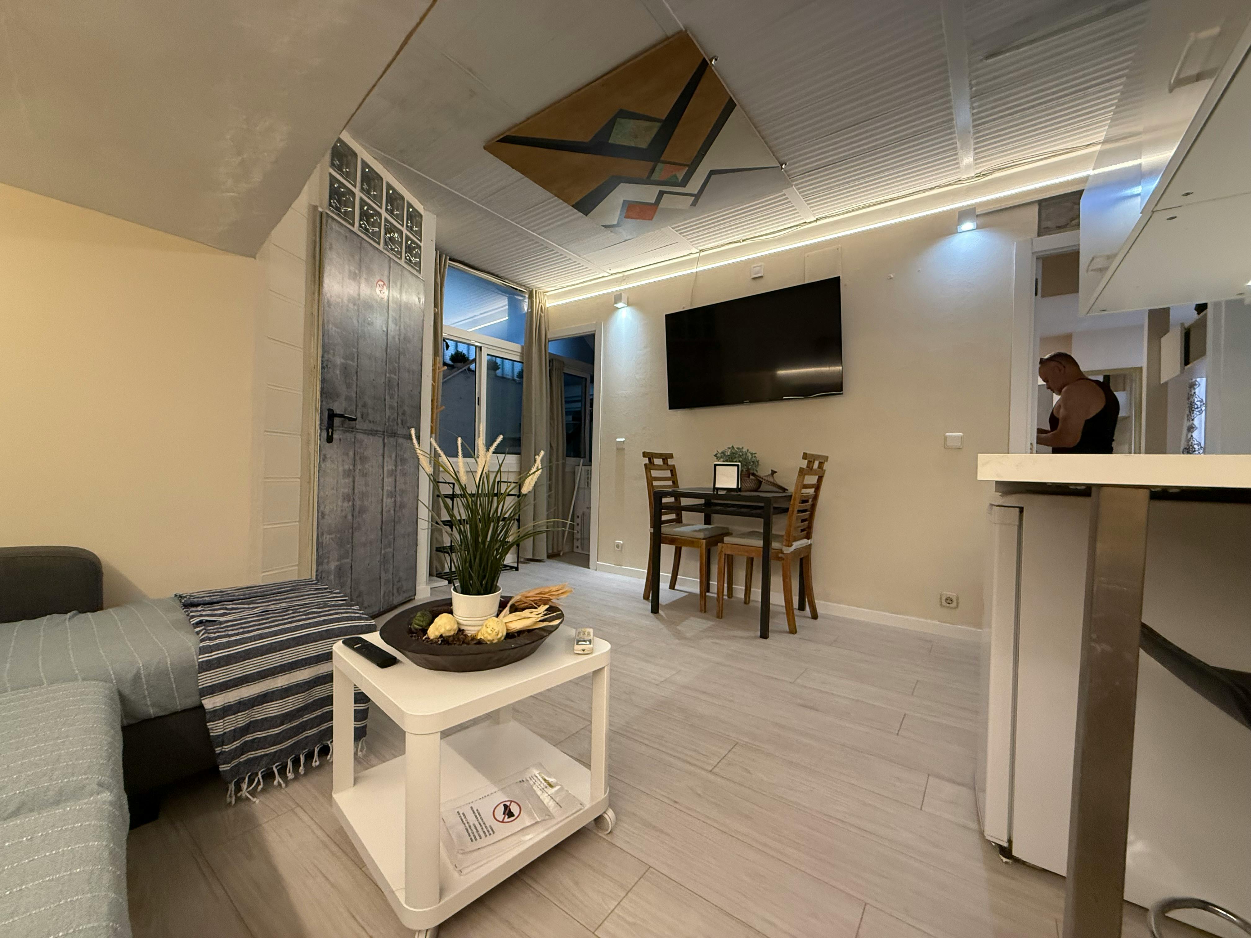 2-Bedroom Apartment in Calle de San Hermenegildo, Madrid (1719507) ROOM 2