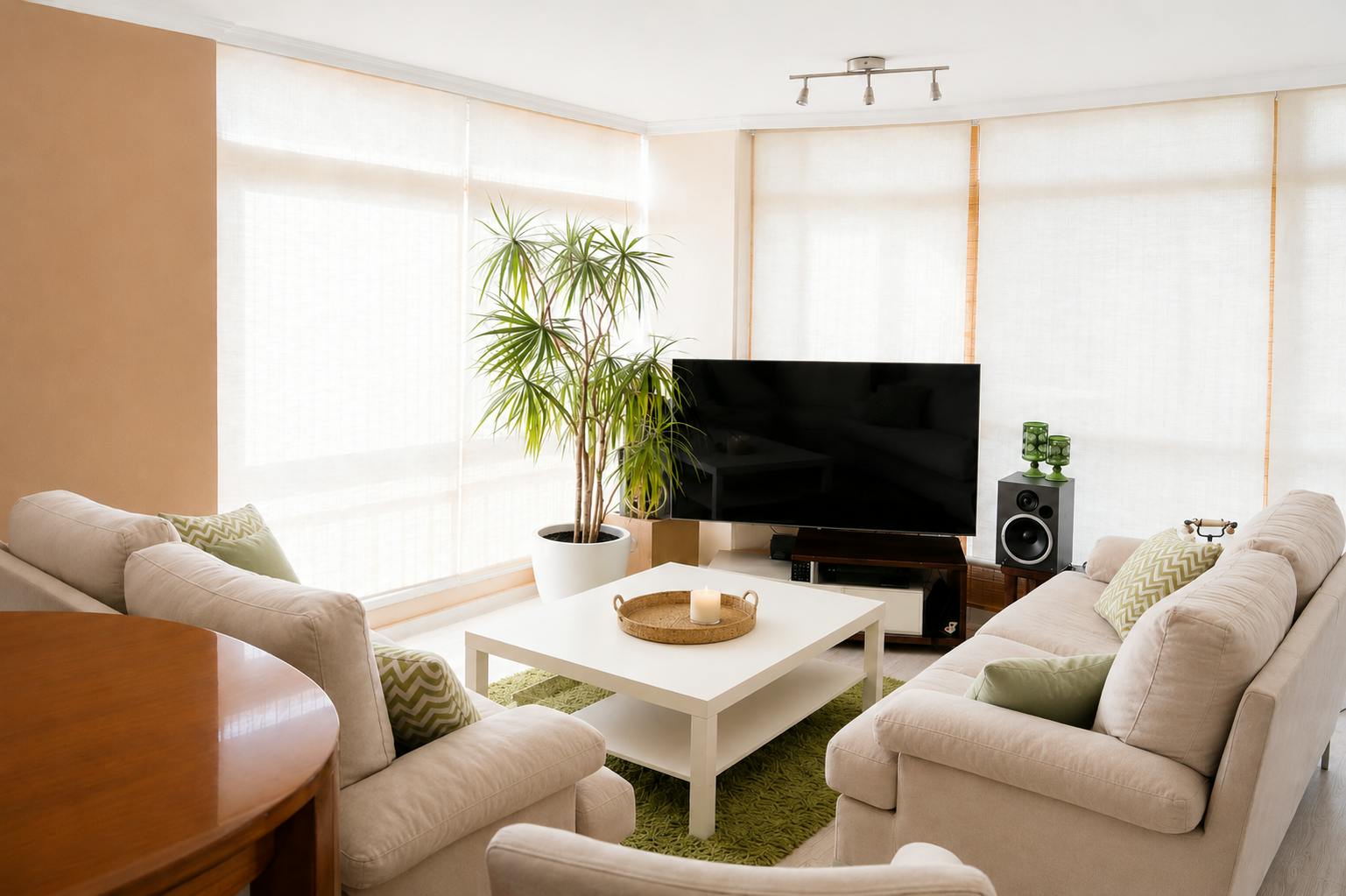 Квартира сдается в аренду за 4 000 € в месяц в Fuengirola, Calle Alberto Fernández