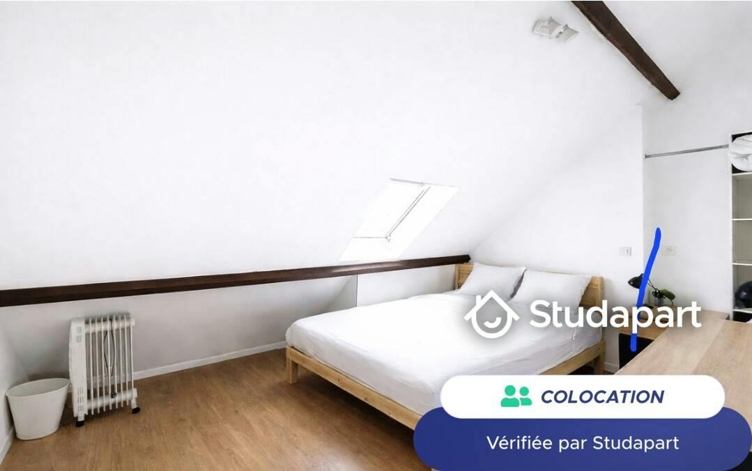 Private room for rent on Rue de Condé, Lille - Plus