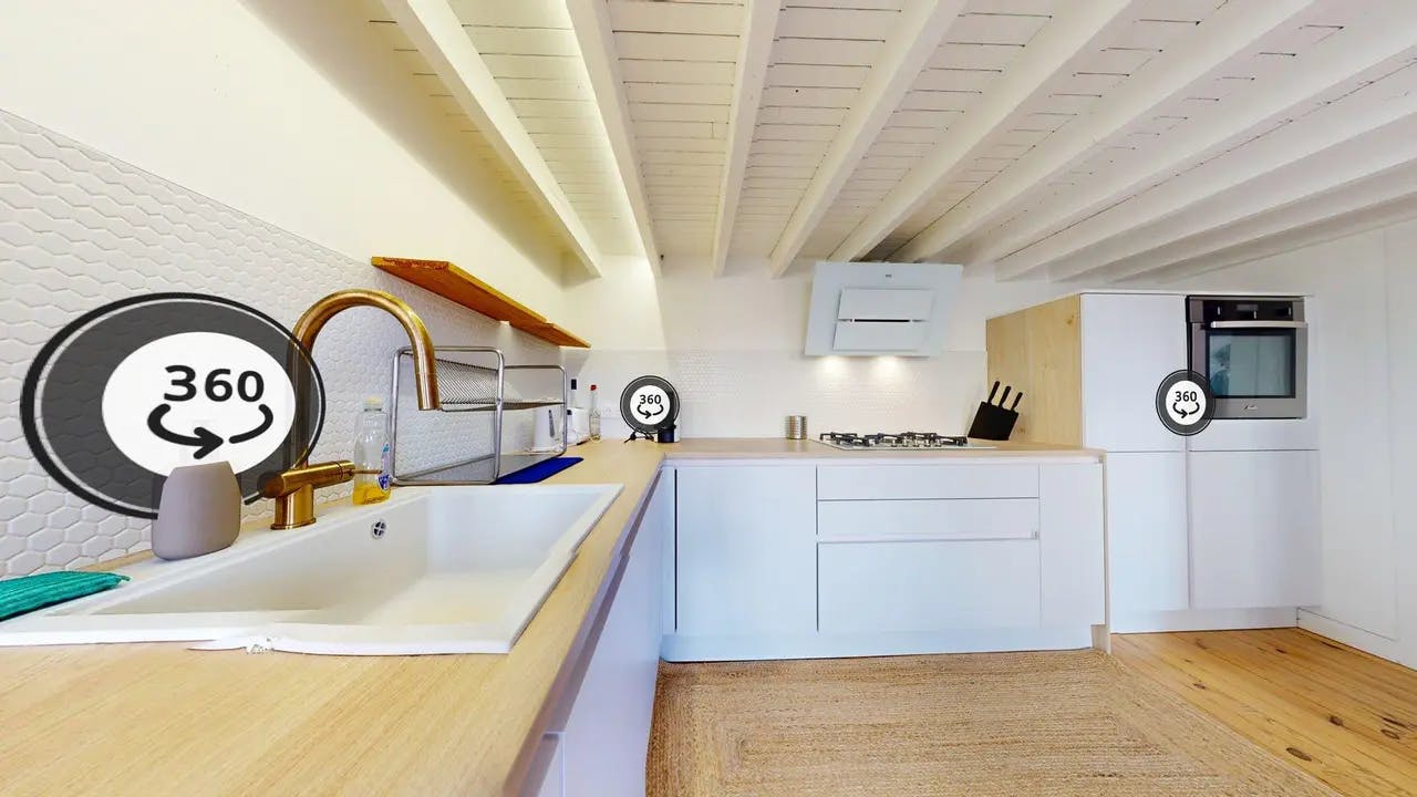2-Bedroom Apartment in Rue Général de Sève, Lyon (1719764) ROOM 1