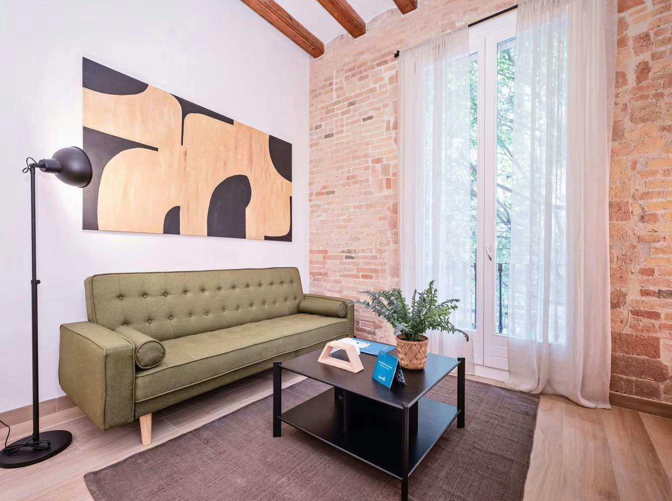 Carrer de Villarroel, Barcelona preview