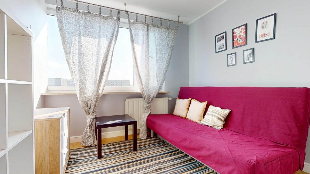 Orlich Gniazd, Warsaw preview