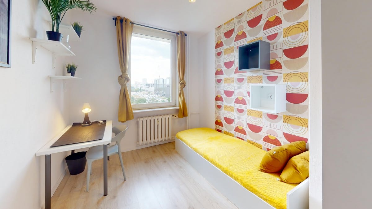 Ostrobramska, Warsaw preview