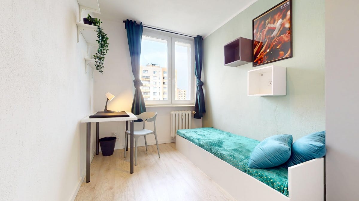 Ostrobramska, Warsaw preview