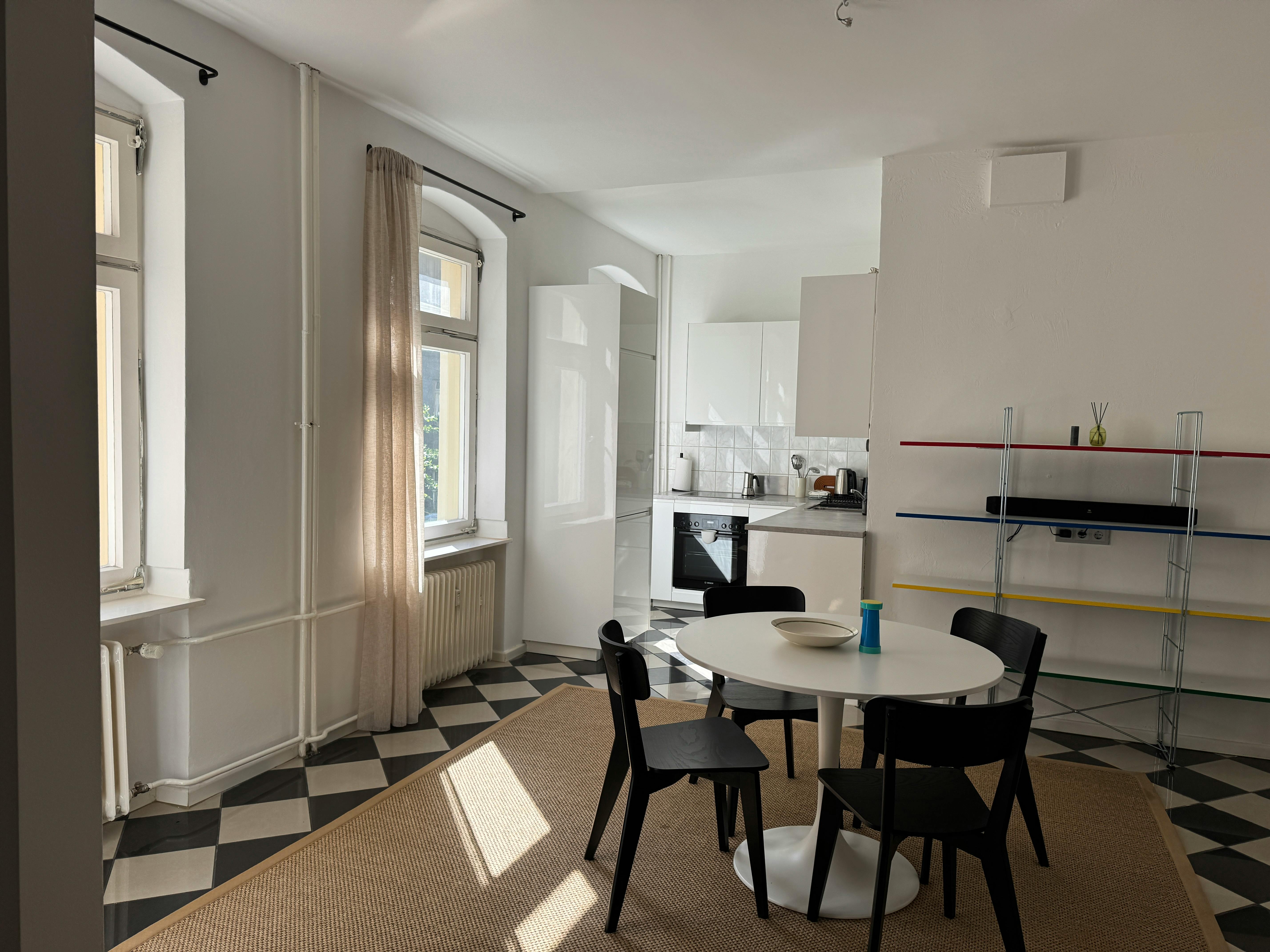 Apartment for rent for €1,750 per month in Berlin, Eisenbahnstraße
