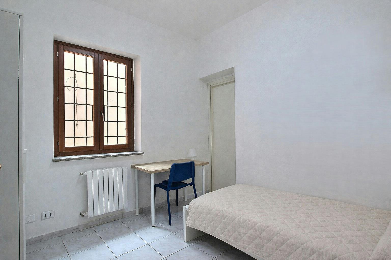 Cameră privată de închiriat pentru 616 EUR pe lună în Rome, Via dei Lentuli