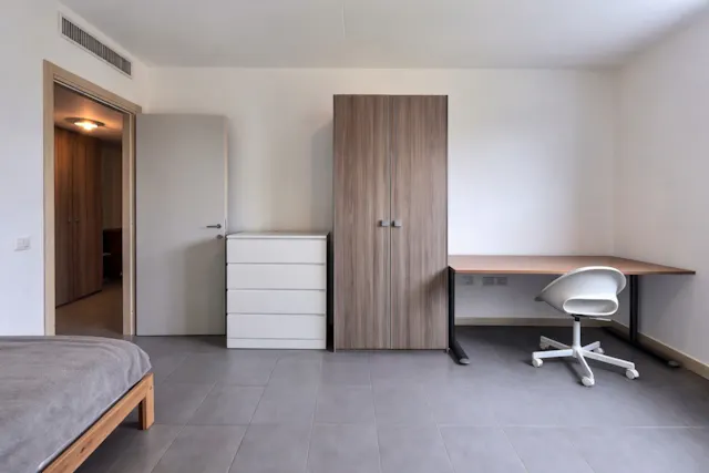 Shared room in Via Enrico Cosenz, Milan (1720014) room image 2