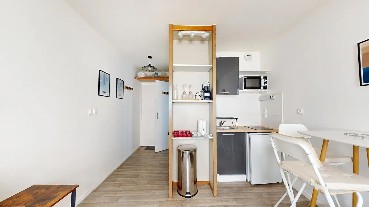1-Bedroom Apartment in Grande Rue de la Guillotière, Lyon (1720046) ROOM 2