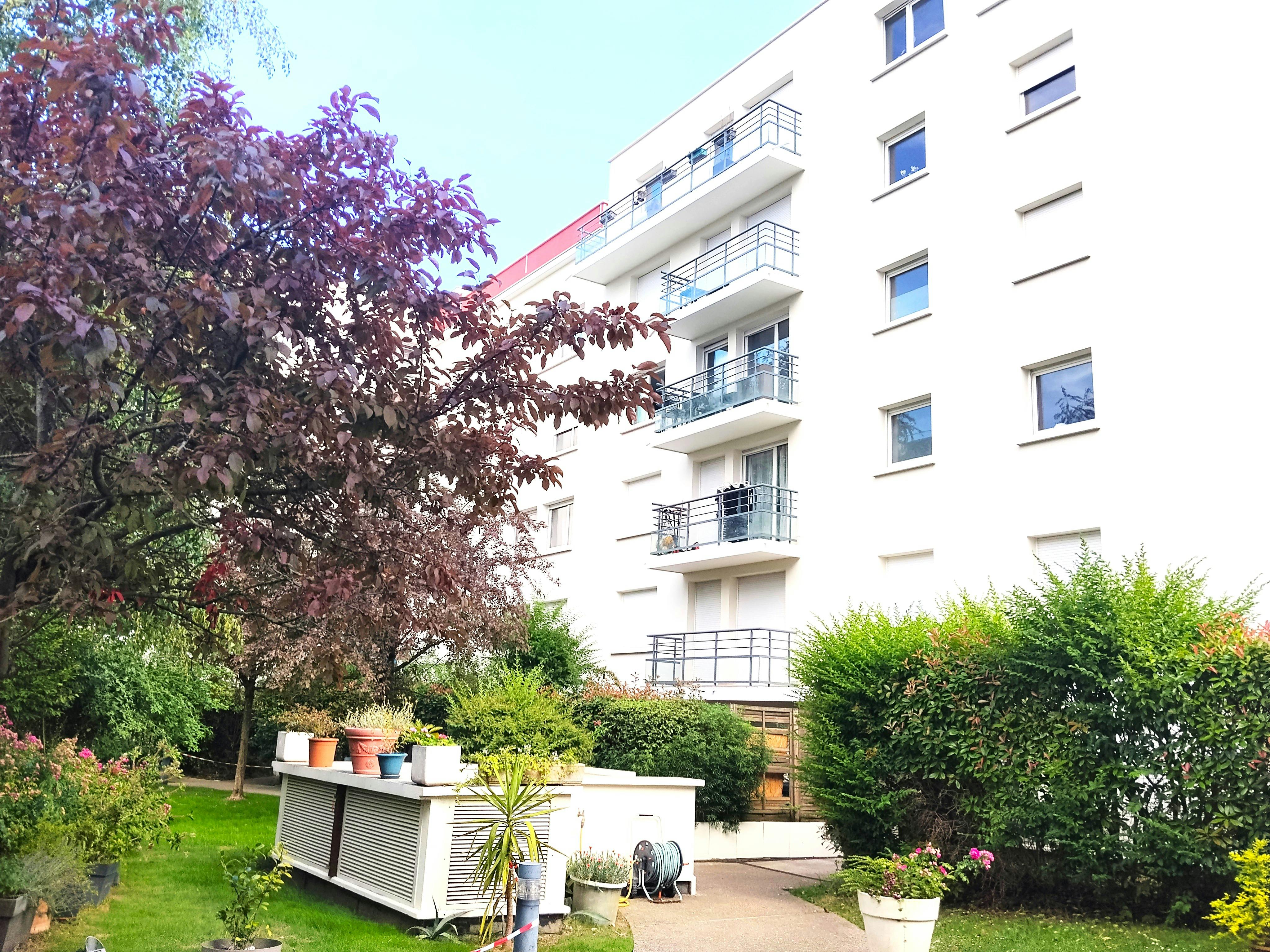 Apartamento para alugar por € 1.550 por mês em Saint-Denis, Rue Olympe de Gouges