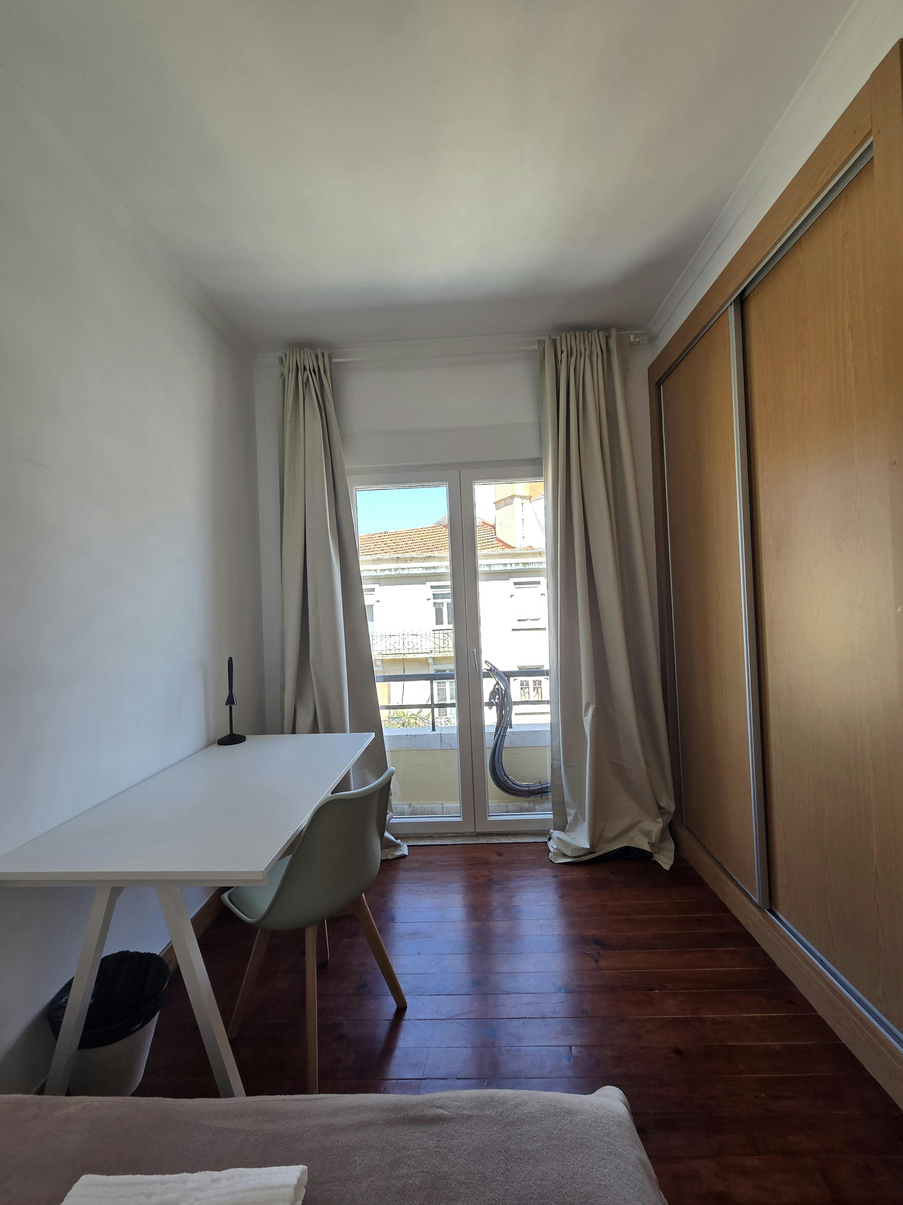Private room in Rua Cavaleiro de Oliveira, Lisbon (1720133) ROOM 3