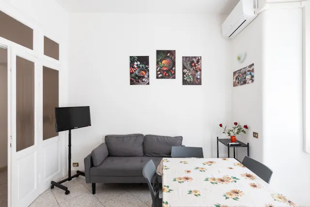 2-Bedroom Apartment in Viale Giuseppe Mazzini, Rome (1720136) room image 2