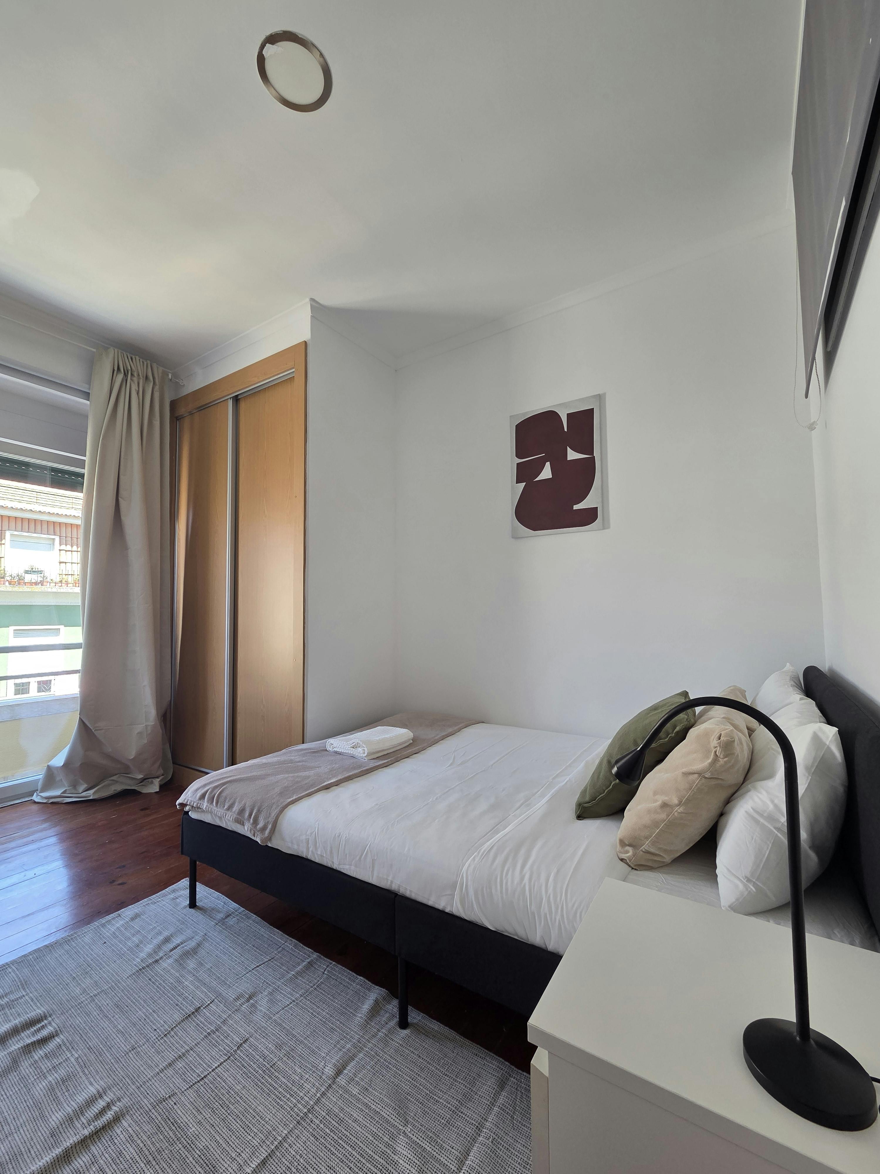 Private room in Rua Cavaleiro de Oliveira, Lisbon (1720149) room image 1