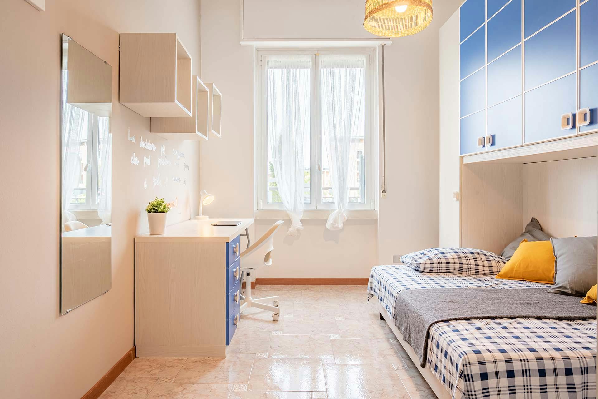 Private room in Via Broni, Milan (1720153) room image 1