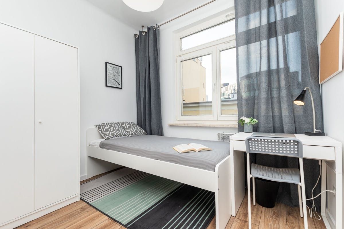 Chmielna, Warsaw preview