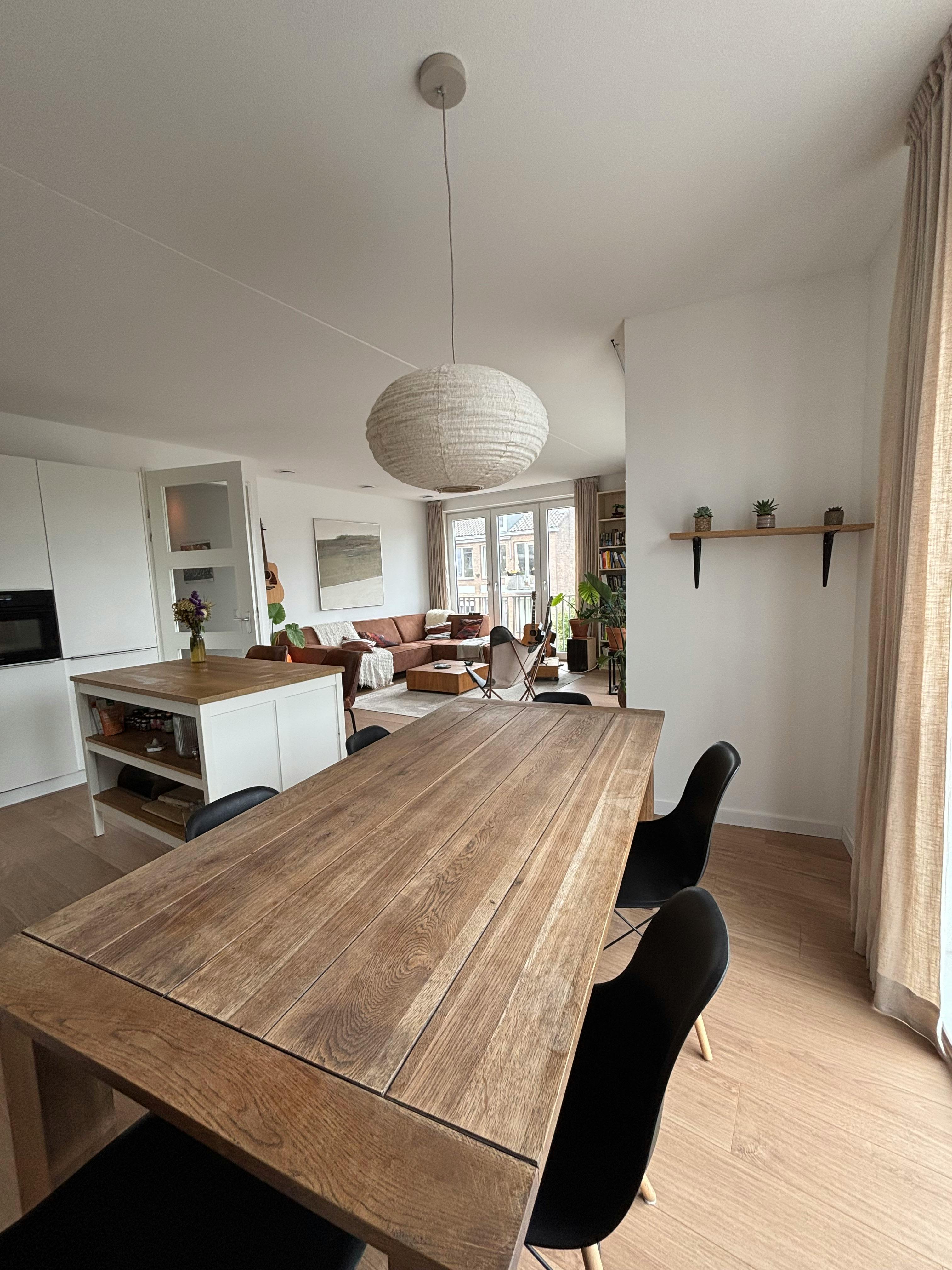 Apartment for rent for €2,200 per month in Diemen, Arent Krijtsstraat