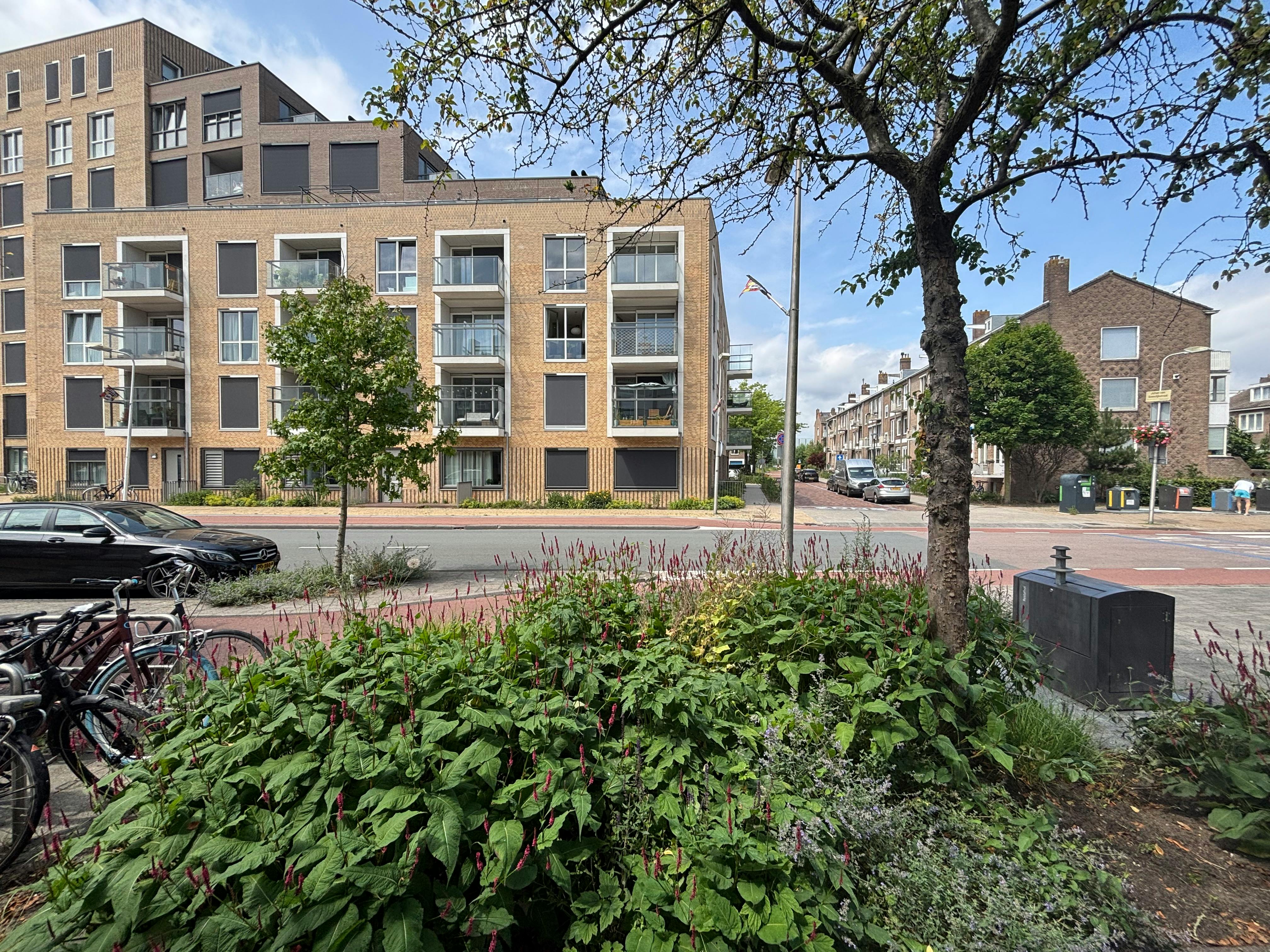 Apartamento en alquiler por 2200 € al mes en Diemen, Arent Krijtsstraat
