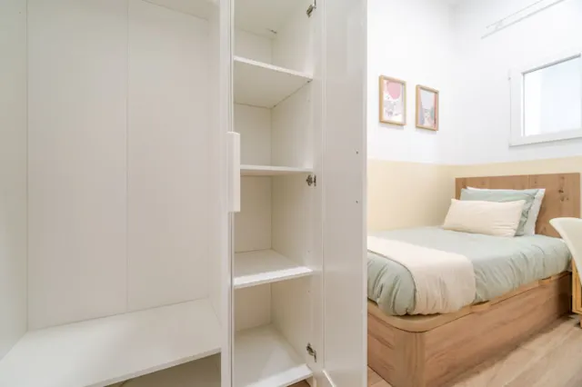 Private room in Calle de la Sierra de Meira, Madrid (1720315) room image 12